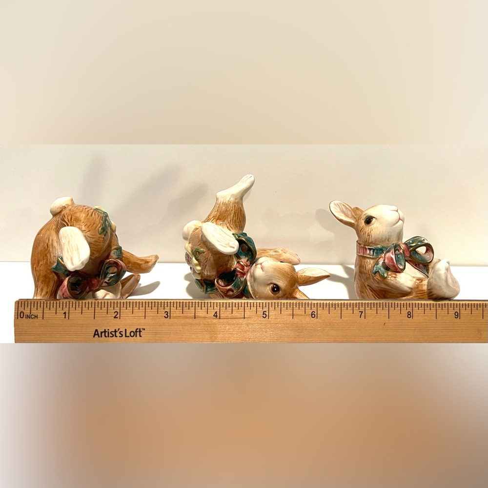FITZ and FLOYD Classics Woodland Spring "TUMBLING BUNNIES"
Rabbit Figurines
